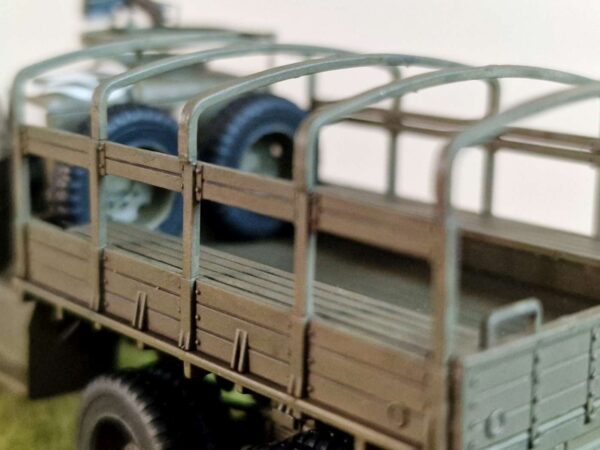 IBG - Diamond T968 Cargo Truck - obrazek 19